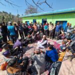 भीमताल : राज्य आंदोलनकारी हरीश पनेरू ने गांव-गांव पहुंचकर लगाई  चौपाल, ग्रामीणों की सुनी समस्याएं