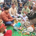 महाशिवरात्रि पर छोटा कैलाश पहुंचे आयुक्त दीपक रावत, प्राचीन शिव मंदिर में किया जलाभिषेक