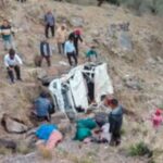 कुमाऊं में दर्दनाक सड़क हादसा :  बोलेरो खाई में गिरी; दो महिलाओं की मौत, पांच घायल