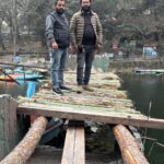 सातताल झील का टूटा पुल बना खतरा, सामाजिक कार्यकर्ताओं ने प्रशासन से की शीघ्र निर्माण की मांग