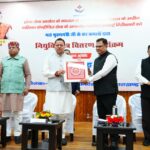 मुख्यमंत्री धामी ने सफाई निरीक्षकों को दिए नियुक्ति पत्र, शहरी विकास निदेशालय के नए भवन का वर्चुअल शिलान्यास