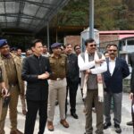 मुख्य सचिव ने किया भवाली-रातिघाट बाईपास, श्री कैंचीधाम मंदिर में निर्माण कार्यों का स्थलीय निरीक्षण