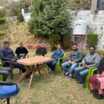 2027 विधानसभा चुनाव के हल चल तेज,बेतालघाट के ग्राम प्रधानों का एक दल ने भाजपा नेता हेम चंद आर्य से की मुलाकात