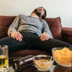 नैनीताल: चोरी की नीयत से घुसा युवक शराब पीकर घर में ही सो गया, थाने की जगह पहुंचा नशा मुक्ति केंद्र