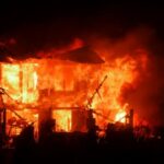 भीषण आग का कहर: घर के भीतर सो रहे व्यक्ति की जलकर मौत