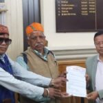 पॉलीहाउस घोटाले को लेकर नैनीताल में ज्ञापन, हाई कोर्ट में याचिका की तैयारी—किसानों को मुआवजा दिलाने की मांग