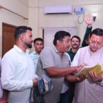 सीएम धामी ने हल्द्वानी में सुनी जनता की समस्याएं, अधिकारियों को दिए त्वरित समाधान के निर्देश