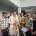 मुख्यमंत्री धामी ने किया ‘ब्रायोफिटिक फ्लोरा ऑफ गैरसैंण’ पुस्तक का लोकार्पण