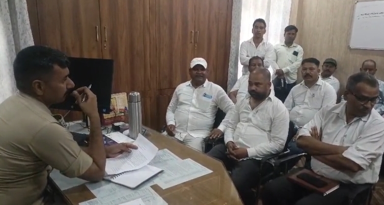 हल्द्वानी : शादी समारोह में युवक पर जानलेवा हमला, कार्रवाई न होने का आरोप,कोतवाली पहुंचे परिजन