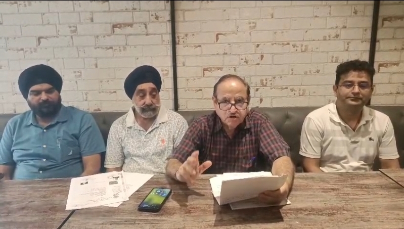 हल्द्वानी के चर्चित ठेकेदार धनंजय पर धोखाधड़ी के आरोप, व्यापारियों ने बैंक अधिकारियों की भूमिका पर उठाए सवाल
