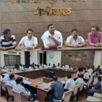 भीमताल : कैबिनेट मंत्री कैड़ा ने भीमताल मै अधिकारियो की ली बैठक, बरसात मै आपदा से आने वाली समस्याओ से निपटने के लिए तैयार रहने के दिए निर्देश