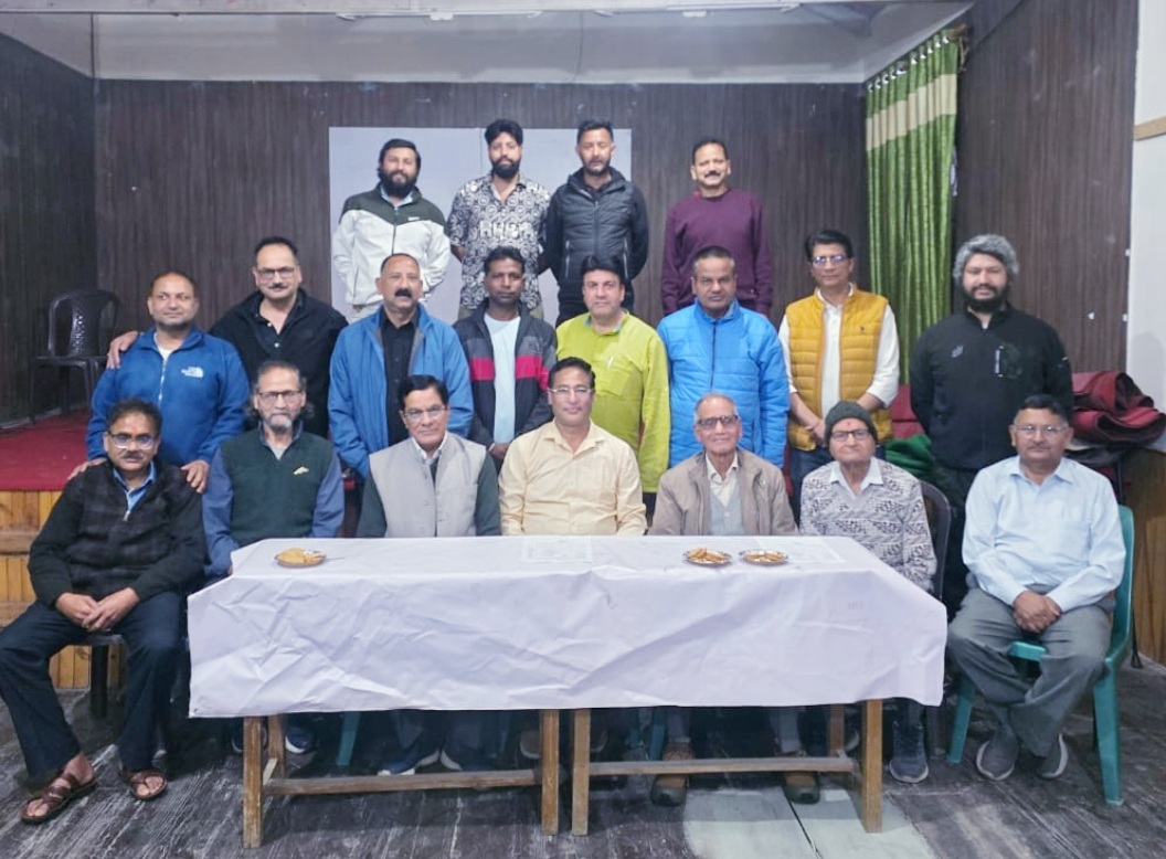सीआरएसटी ओल्ड बॉयज एसोसिएशन की नई कार्यकारिणी का गठन, फुटबॉल प्रतियोगिता को सफल बनाने का लिया संकल्प