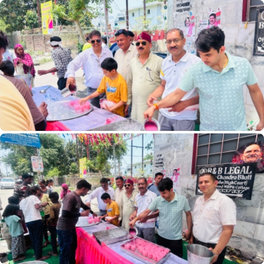 कैंची धाम स्थापना दिवस पर अखिल एकता उद्योग व्यापार मंडल द्वारा शरबत प्रसाद का वितरण