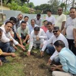 हरेला पर्व पर महापौर गजराज बिष्ट ने किया वृहद वृक्षारोपण, चित्रशिला घाट परिसर से दिया पर्यावरण संरक्षण का संदेश