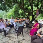 राज्य आंदोलनकारी हरीश पनेरू ने किया पिनरो बानना गांव का भ्रमण, ग्रामीणों की समस्याएं सुनकर समाधान का दिया भरोसा