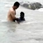 ग्राम प्रधान की बहादुरी से टला बड़ा हादसा, नदी में कूदे युवक की बचाई जान
