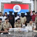 हल्द्वानी डकैती कांड में पुलिस की ताबड़तोड़ कार्रवाई, चार और आरोपी गिरफ्तार, हथियारों के बल पर लाखों की डकैती में शामिल 4 नकाबपोश दबोचे, चार तमंचे, सात कारतूस, लूटी रकम और क्रेटा-स्कॉर्पियो बरामद