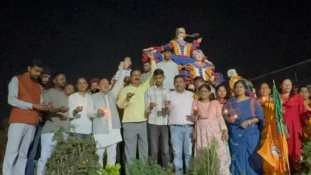 प्रधानमंत्री नरेंद्र मोदी के जन्मदिन पर हल्द्वानी-काठगोदाम में जले ‘आशीर्वाद के दीये’, स्वस्थ एवं दीर्घायु जीवन की कामना